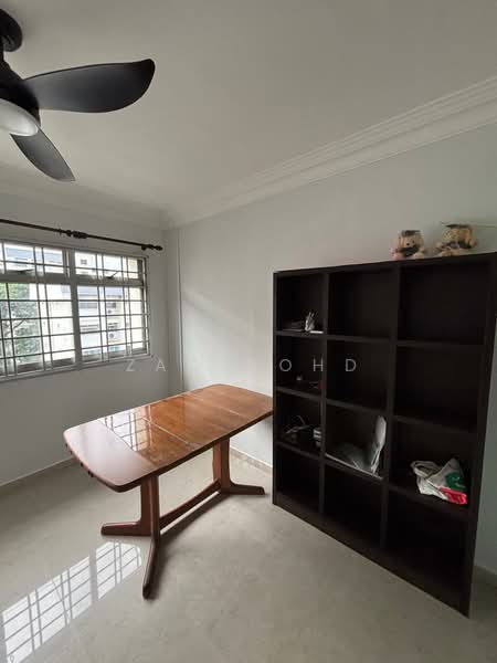 859 Woodlands Street 83, 859 Woodlands Street 83, 4 Bedrooms, 1,302 sqft, HDB Flat For Rent, by Zac Mohd, 500181666 - Study - PropertyGuru.com.sg