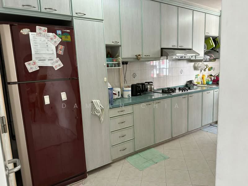 195 Rivervale Drive, 195 Rivervale Drive, 3 Bedrooms, 1,184 sqft, HDB Flat For Rent, by Damian Chia, 500181677 - Kitchen - PropertyGuru.com.sg