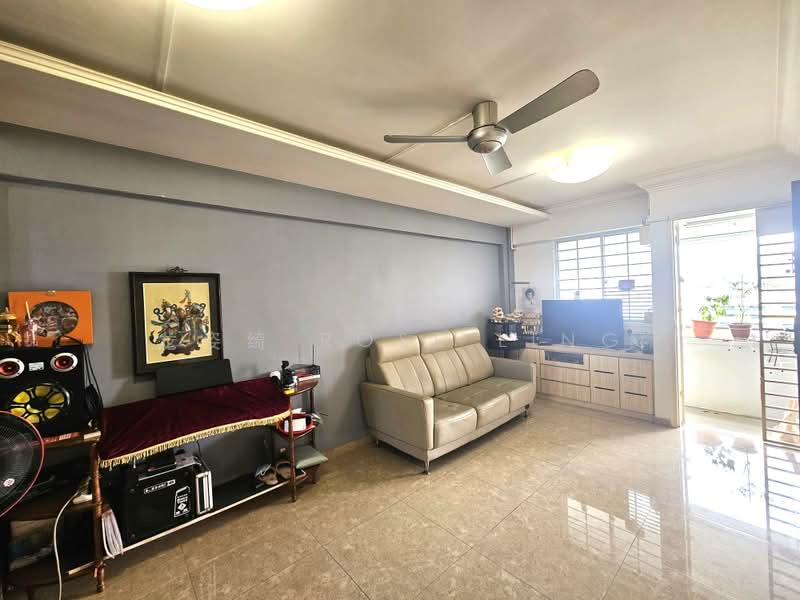 106 Aljunied Crescent, 106 Aljunied Crescent, 2 Bedrooms, 721 sqft, HDB Flat For Sale, by 龙姿绮 Rose Ling, 500181683 - Living Room - PropertyGuru.com.sg