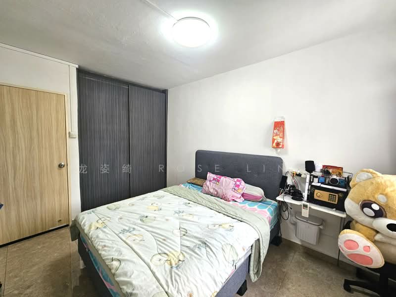 106 Aljunied Crescent, 106 Aljunied Crescent, 2 Bedrooms, 721 sqft, HDB Flat For Sale, by 龙姿绮 Rose Ling, 500181683 - Master Bedroom - PropertyGuru.com.sg