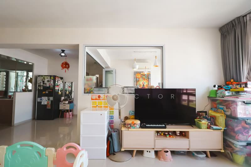 613A Tampines North Drive 1, 613A Tampines North Drive 1, 3 Bedrooms, 1,001 sqft, HDB Flat For Sale, by Yeo Victor, 500181705 - Living Room - PropertyGuru.com.sg