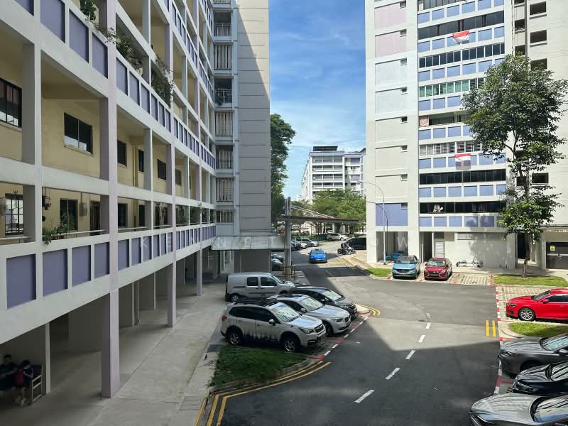 240 Lorong 1 Toa Payoh, 240 Lorong 1 Toa Payoh, 3 Bedrooms, 1,571 sqft, HDB Flat For Sale, by Kenneth Kow, 500181709 - Parking area - PropertyGuru.com.sg