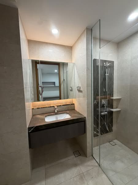 Marina One Residences, 21 Marina Way, 3 Bedrooms, 1,582 sqft, Condominium For Rent, by Nicole Fan, 500181714 - Bathroom - PropertyGuru.com.sg
