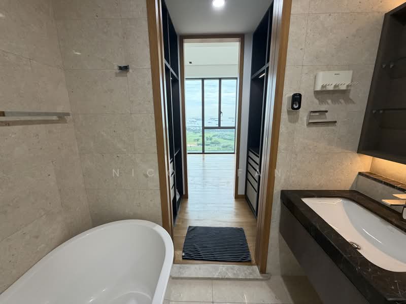 Marina One Residences, 21 Marina Way, 3 Bedrooms, 1,582 sqft, Condominium For Rent, by Nicole Fan, 500181714 - Bathroom - PropertyGuru.com.sg