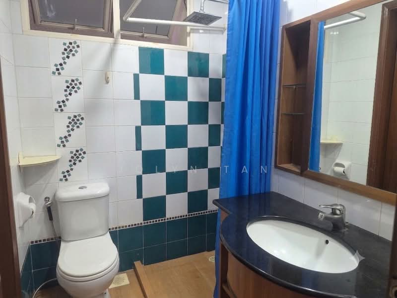 Horizon Gardens, Ang Mo Kio Avenue 2, 6 Bedrooms, 2,991 sqft, Cluster House For Rent, by Jolyn Tan, 500181718 - Bathroom - PropertyGuru.com.sg