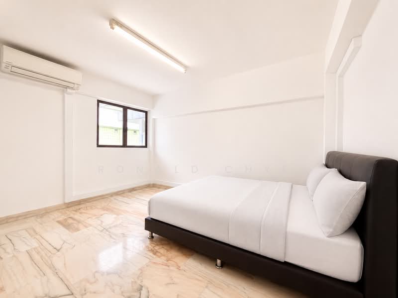 136 Jalan Bukit Merah, 136 Jalan Bukit Merah, 2 Bedrooms, 635 sqft, HDB Flat For Sale, by Ronald Chye, 500181722 - Bedroom - PropertyGuru.com.sg