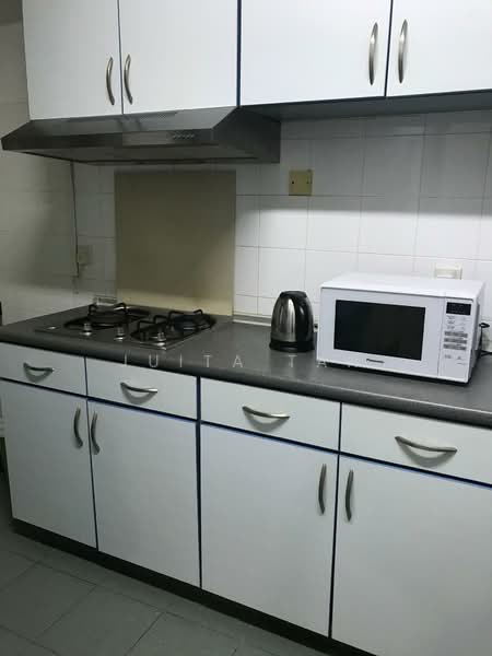 International Plaza, 10 Anson Road, Room Rental, 170 sqft, Apartment For Rent, by Juita Tan, 500181725 - Kitchen - PropertyGuru.com.sg