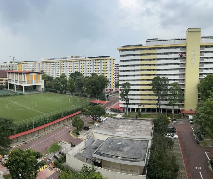 648 Ang Mo Kio Avenue 5, 648 Ang Mo Kio Avenue 5, 3 Bedrooms, 1,065 sqft, HDB Flat For Sale, by Irene NG, 500181736 - Exterior - PropertyGuru.com.sg