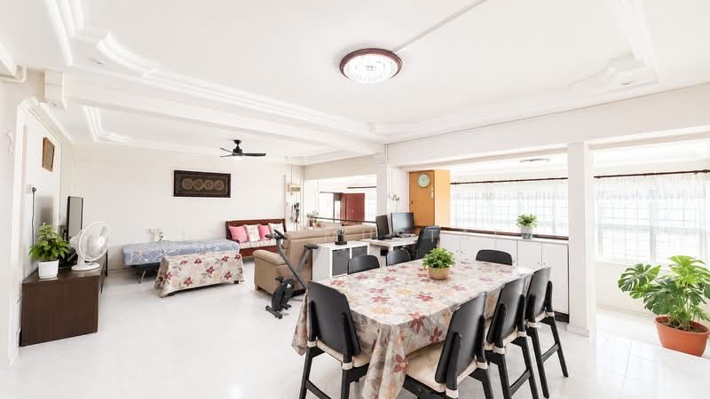 403 Pandan Gardens, 403 Pandan Gardens, 3 Bedrooms, 1,388 sqft, HDB Flat For Sale, by Fitri Mustafa, 500181737 - Living Room - PropertyGuru.com.sg