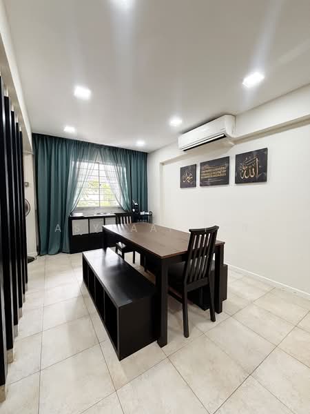 324 Yishun Central, 324 Yishun Central, 4 Bedrooms, 1,528 sqft, HDB Flat For Sale, by Asyraaf TCR, 500181739 - Dining Room - PropertyGuru.com.sg