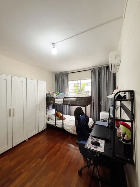 324 Yishun Central, 324 Yishun Central, 4 Bedrooms, 1,528 sqft, HDB Flat For Sale, by Asyraaf TCR, 500181739 - Bedroom - PropertyGuru.com.sg