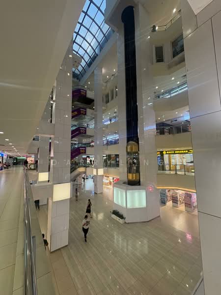 Lucky Plaza, 304 Orchard Road, 388 sqft, Mall Shop For Rent, by Darryl Ng, 500181746 - Interior - CommercialGuru.com.sg