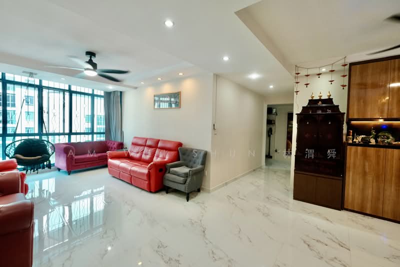 190 Punggol Central, 190 Punggol Central, 4 Bedrooms, 1,378 sqft, HDB Flat For Sale, by Lam Wei Shun 林渭舜, 500181767 - Living Room - PropertyGuru.com.sg
