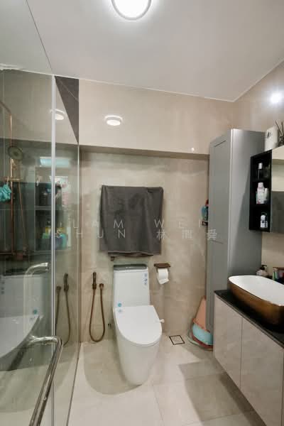 190 Punggol Central, 190 Punggol Central, 4 Bedrooms, 1,378 sqft, HDB Flat For Sale, by Lam Wei Shun 林渭舜, 500181767 - Bathroom - PropertyGuru.com.sg