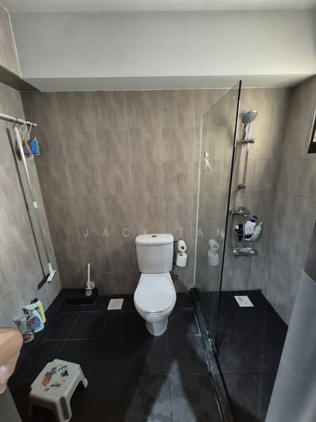 75A Redhill Road, 75A Redhill Road, 3 Bedrooms, 1,238 sqft, HDB Flat For Sale, by Jack Tan, 500181782 - Bathroom - PropertyGuru.com.sg