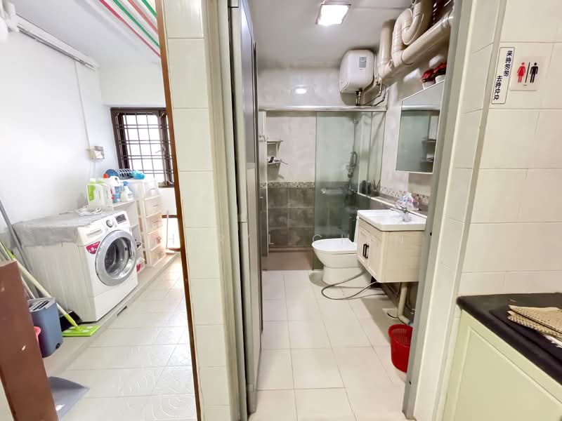 162 Jalan Teck Whye, 162 Jalan Teck Whye, 3 Bedrooms, 1,087 sqft, HDB Flat For Rent, by Sheryl Chan, 500181784 - Bathroom - PropertyGuru.com.sg