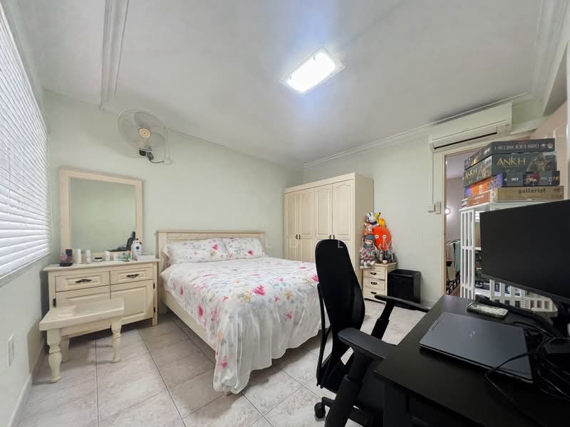 647 Woodlands Ring Road, 647 Woodlands Ring Road, 4 Bedrooms, 1,539 sqft, HDB Flat For Sale, by Gerald Lim, 500181794 - Bedroom - PropertyGuru.com.sg