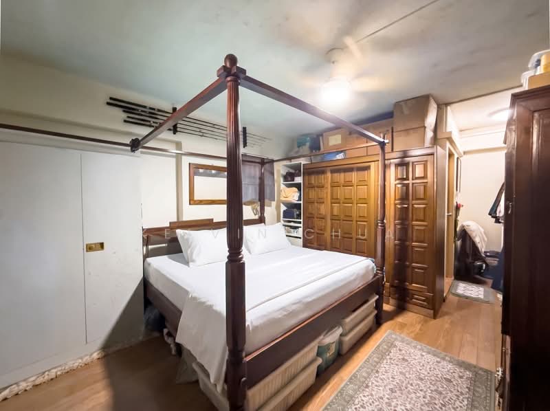 241 Pasir Ris Street 21, 241 Pasir Ris Street 21, 4 Bedrooms, 1,571 sqft, HDB Flat For Sale, by Kelvin Chua, 500181806 - Master Bedroom - PropertyGuru.com.sg