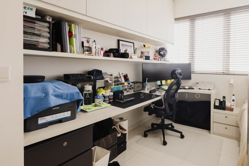 Forestville, 30 Woodlands Drive 16, 4 Bedrooms, 1,604 sqft, Executive Condominium For Sale, by Jerralyn Satrio, 500181815 - Study - PropertyGuru.com.sg