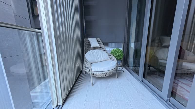 19 Nassim, 19 Nassim Hill, 1 Bedroom, 538 sqft, Condominium For Sale, by Jay Sim, 500181822 - Balcony - PropertyGuru.com.sg