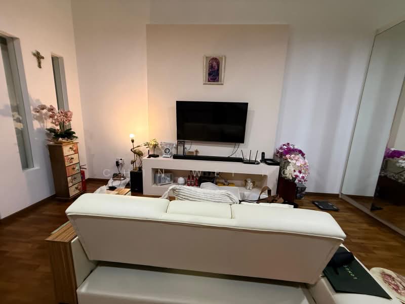 Homes at Eastwood Place, 8 Eastwood Place, 5 Bedrooms, 4,000 sqft, Terraced House For Sale, by Chin Wei NG, 500181824 - Living Room - PropertyGuru.com.sg