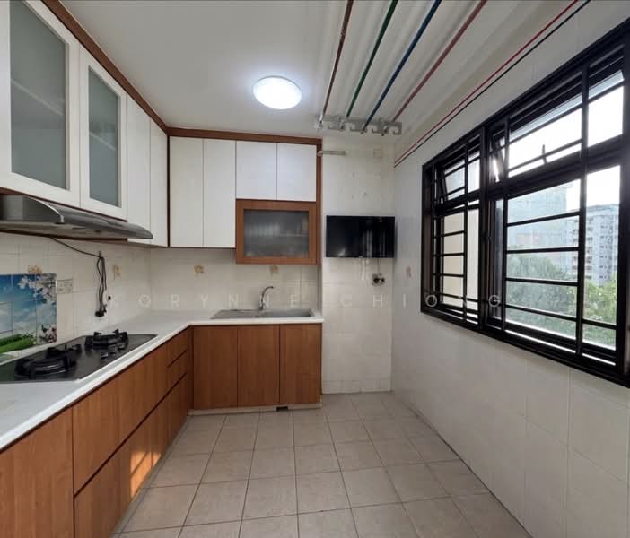 182 Bedok North Road, 182 Bedok North Road, 3 Bedrooms, 915 sqft, HDB Flat For Sale, by Korynne Chiong, 500181843 - Kitchen - PropertyGuru.com.sg
