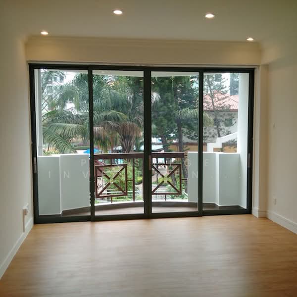 West Bay Condo, 50 West Coast Crescent, 2 Bedrooms, 896 sqft, Condominium For Rent, by ALAN, 500181844 - Balcony - PropertyGuru.com.sg