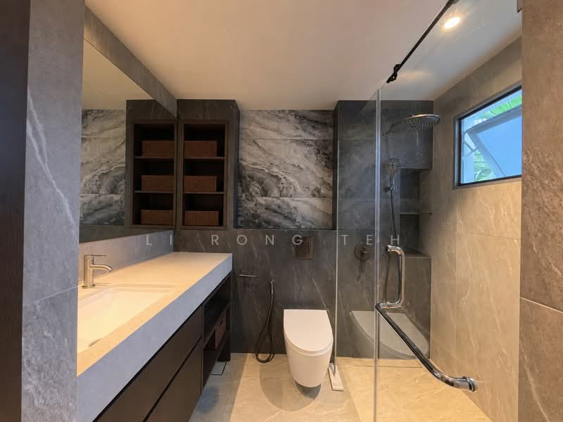 The Shore Residences, 85 Amber Road, 3 Bedrooms, 1,292 sqft, Condominium For Sale, by Li Rong Teh, 500181851 - Bathroom - PropertyGuru.com.sg