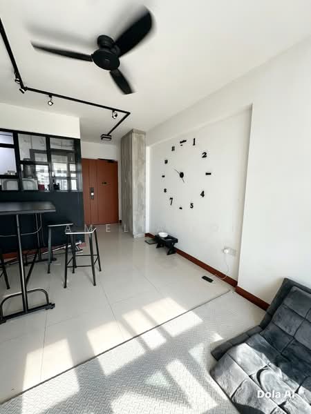 664A Punggol Drive, 664A Punggol Drive, 2 Bedrooms, 700 sqft, HDB Flat For Rent, by Amelia Koh, 500181853 - Living Room - PropertyGuru.com.sg