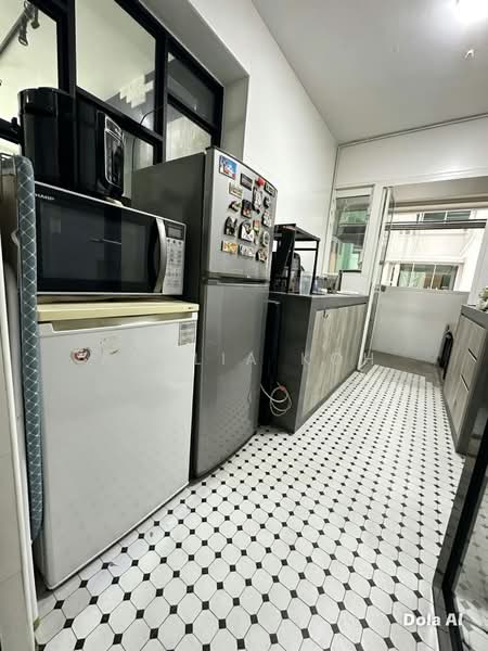 664A Punggol Drive, 664A Punggol Drive, 2 Bedrooms, 700 sqft, HDB Flat For Rent, by Amelia Koh, 500181853 - Kitchen - PropertyGuru.com.sg