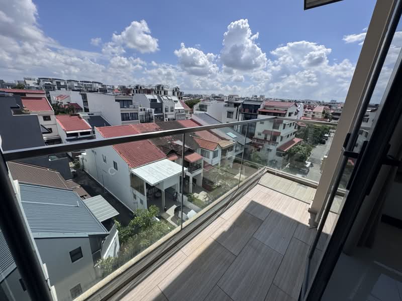 Sundance Suites, 12 Duku Place, 1 Bedroom, 560 sqft, Condominium For Rent, by Carol Chen, 500181879 - Exterior - PropertyGuru.com.sg