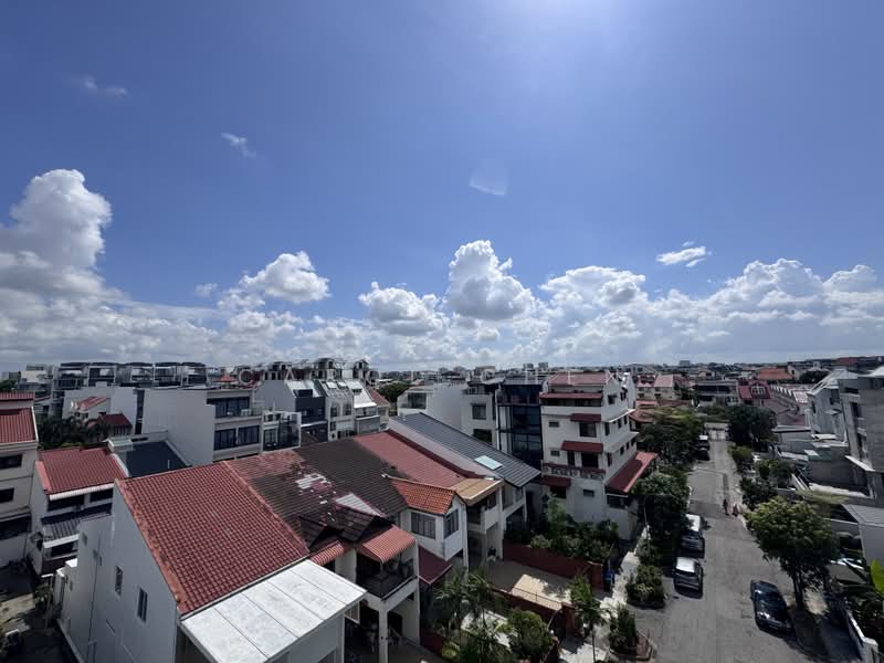 Sundance Suites, 12 Duku Place, 1 Bedroom, 560 sqft, Condominium For Rent, by Carol Chen, 500181879 - Exterior - PropertyGuru.com.sg