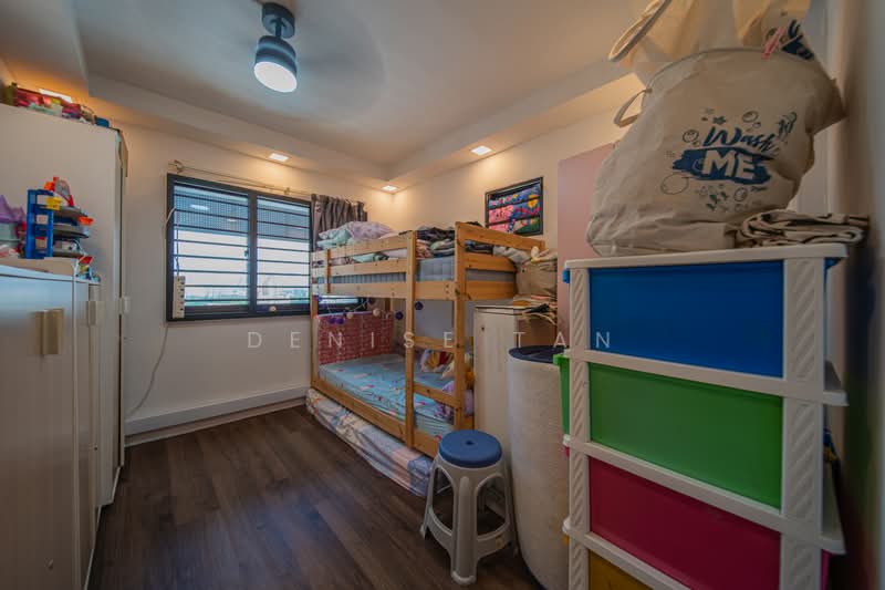 288A Jurong East Street 21, 288A Jurong East Street 21, 4 Bedrooms, 1,292 sqft, HDB Flat For Sale, by Denise Tan, 500181897 - Bedroom - PropertyGuru.com.sg
