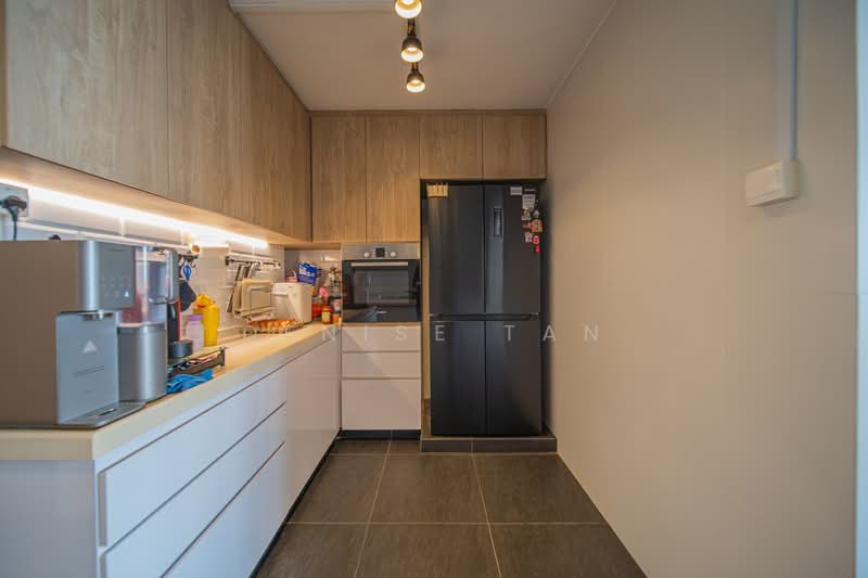 288A Jurong East Street 21, 288A Jurong East Street 21, 4 Bedrooms, 1,292 sqft, HDB Flat For Sale, by Denise Tan, 500181897 - Kitchen - PropertyGuru.com.sg