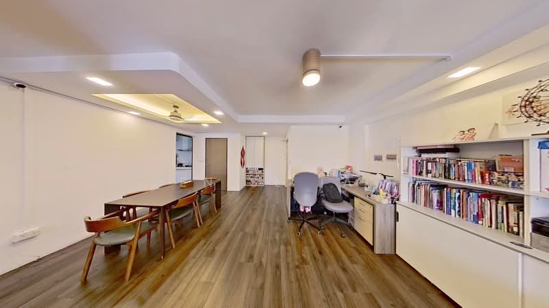288A Jurong East Street 21, 288A Jurong East Street 21, 4 Bedrooms, 1,292 sqft, HDB Flat For Sale, by Denise Tan, 500181897 - Living Room - PropertyGuru.com.sg
