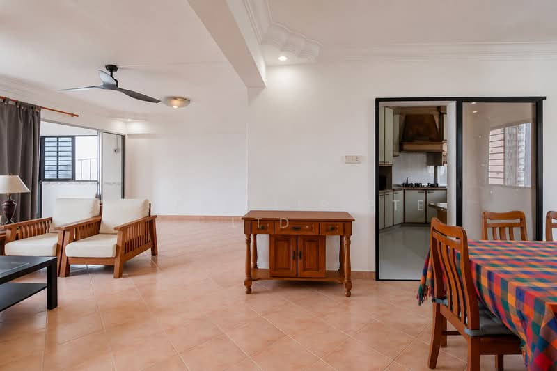 Laguna Park, 5000A Marine Parade Road, 3 Bedrooms, 1,453 sqft, Apartment For Sale, by Khai Yuen Hong, 500181898 - Living Room - PropertyGuru.com.sg