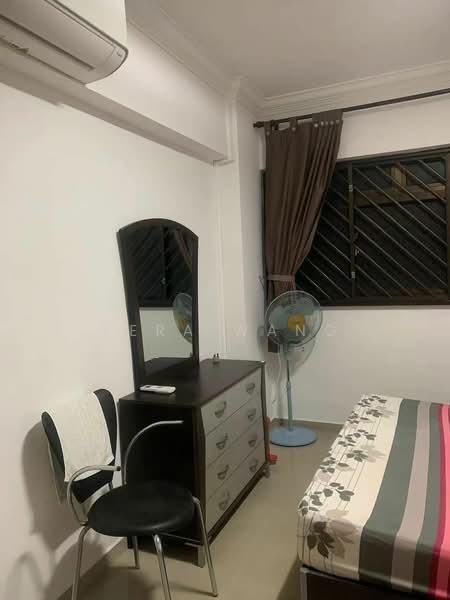 332 Jurong East Avenue 1, 332 Jurong East Avenue 1, Room Rental, 200 sqft, HDB Flat For Rent, by Vera Wang, 500181900 - Bedroom - PropertyGuru.com.sg