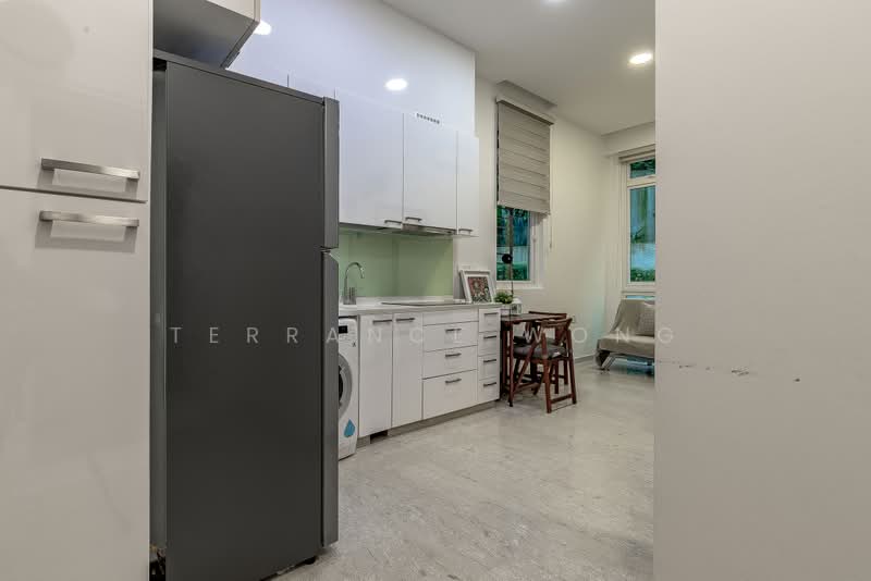 The Hillford, 172 Jalan Jurong Kechil, 1 Bedroom, 398 sqft, Condominium For Sale, by Terrance Wong, 500181906 - entrance foyer - PropertyGuru.com.sg