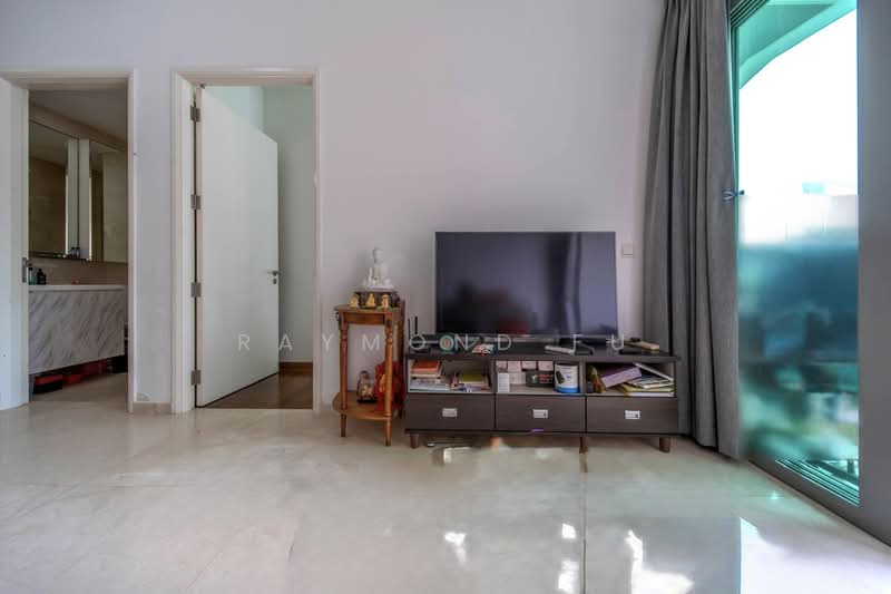 Kingsford Hillview Peak, 105 Hillview Rise, 2 Bedrooms, 603 sqft, Condominium For Sale, by Raymond Fu, 500181912 - Living Room - PropertyGuru.com.sg