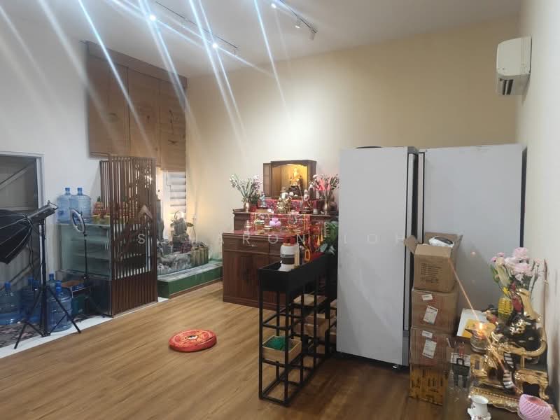 Ruby Warehouse Complex, 8 Kaki Bukit Rd 2, 3,294 sqft, Factory / Workshop (B2) For Rent, by Ssharon Loh, 500181915 - CommercialGuru.com.sg