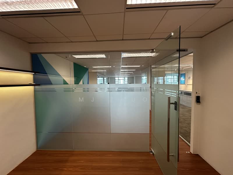 Bugis Junction Towers, 230 Victoria Street, 2,895 sqft, Office For Rent, by MJ Zhuo, 500181926 - Interior - CommercialGuru.com.sg