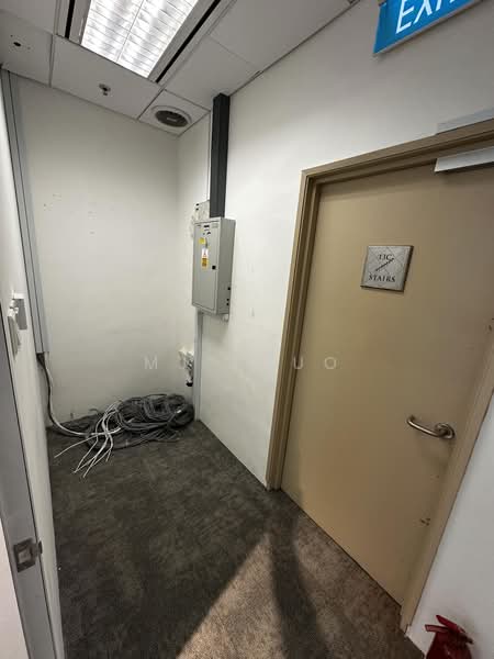 Bugis Junction Towers, 230 Victoria Street, 2,895 sqft, Office For Rent, by MJ Zhuo, 500181926 - Corridor - CommercialGuru.com.sg