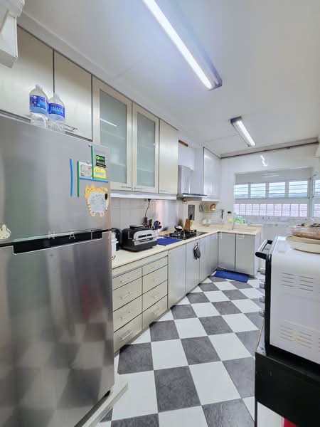 540 Woodlands Drive 16, 540 Woodlands Drive 16, 3 Bedrooms, 1,302 sqft, HDB Flat For Sale, by Natalie Khor, 500181927 - Kitchen - PropertyGuru.com.sg
