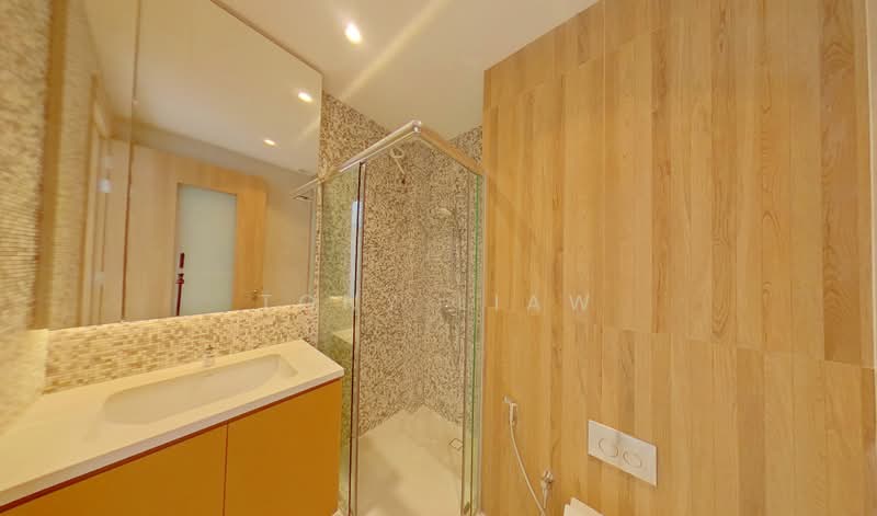 River Valley Road Shophouse, , 4 Bedrooms, 2,595 sqft, Apartment For Rent, by Tony Liaw, 500181934 - Bathroom - PropertyGuru.com.sg