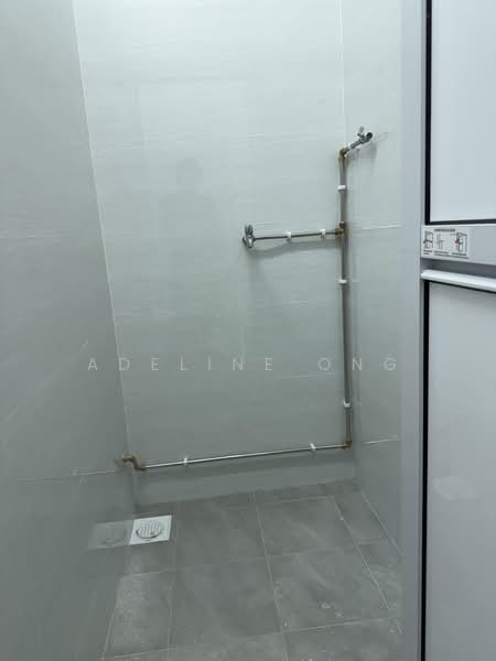 26 Tiong Bahru Road, 26 Tiong Bahru Road, 2 Bedrooms, 807 sqft, HDB Flat For Sale, by Adeline Ong, 500181944 - Bathroom - PropertyGuru.com.sg