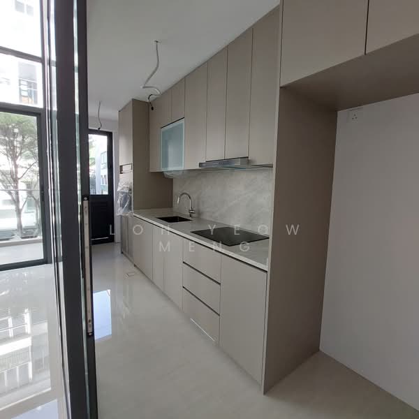 One 33 Residences, , 2 Bedrooms, 1,152 sqft, Apartment For Rent, by Loh Yeow Meng, 500181948 - Kitchen - PropertyGuru.com.sg