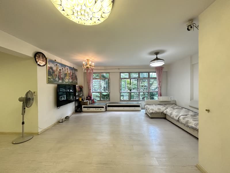 815B Choa Chu Kang Avenue 7, 815B Choa Chu Kang Avenue 7, 3 Bedrooms, 1,216 sqft, HDB Flat For Sale, by Edmund Chang, 500181964 - Living Room - PropertyGuru.com.sg