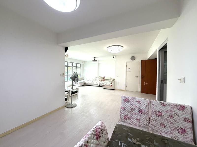 815B Choa Chu Kang Avenue 7, 815B Choa Chu Kang Avenue 7, Dairy Farm / Bukit Panjang / Choa Chu Kang, 3 Bedrooms, 1,216 sqft, HDB Flat For Sale, by Edmund Chang, 500181964 - Living Room - PropertyGuru.com.sg