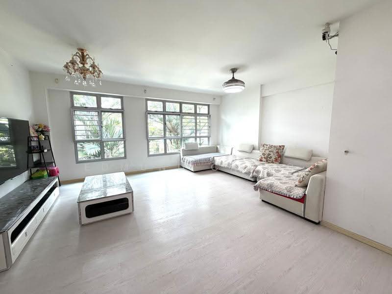 815B Choa Chu Kang Avenue 7, 815B Choa Chu Kang Avenue 7, Dairy Farm / Bukit Panjang / Choa Chu Kang, 3 Bedrooms, 1,216 sqft, HDB Flat For Sale, by Edmund Chang, 500181964 - Living Room - PropertyGuru.com.sg