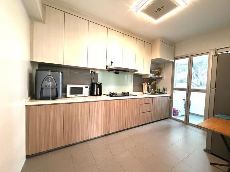 815B Choa Chu Kang Avenue 7, 815B Choa Chu Kang Avenue 7, Dairy Farm / Bukit Panjang / Choa Chu Kang, 3 Bedrooms, 1,216 sqft, HDB Flat For Sale, by Edmund Chang, 500181964 - Kitchen - PropertyGuru.com.sg